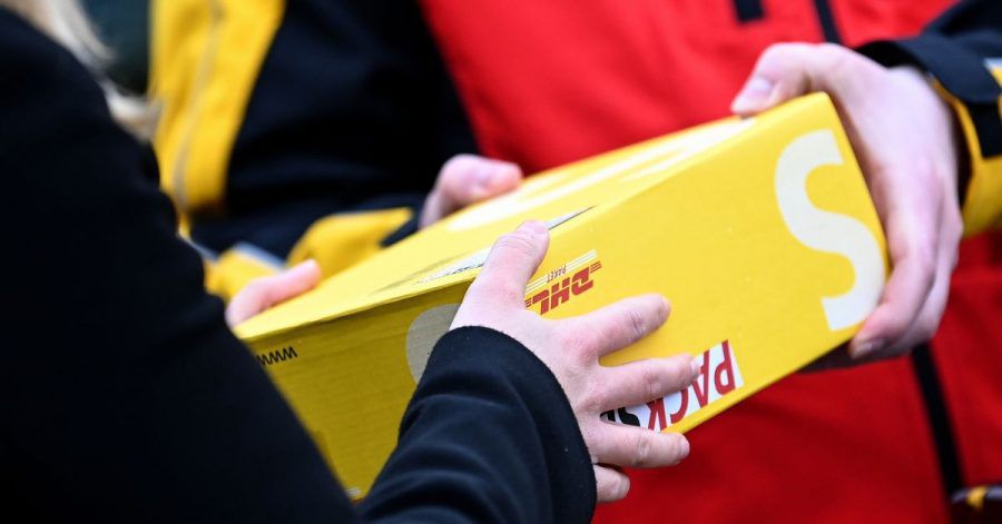 Wer den Paketzusteller zu Hause verpasst, muss die Sendung im Shop abholen - und sich dafür legimitieren.
