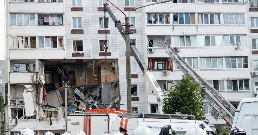 Rettungskräfte am Ort der Gasexplosion in Noginsk.