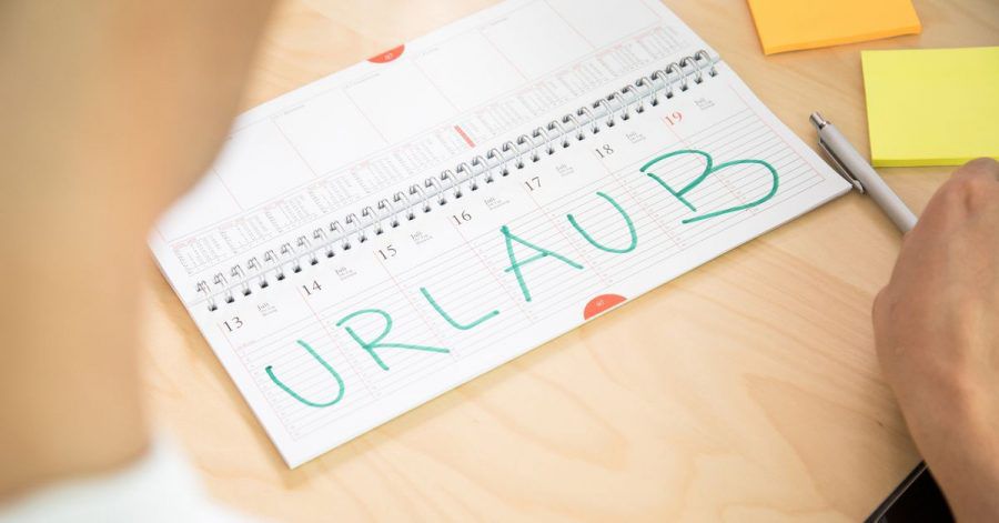 Freiwillig oder verpflichtend: Ob man Urlaubsanspruch hat, hängt von der Art des Praktikums ab.