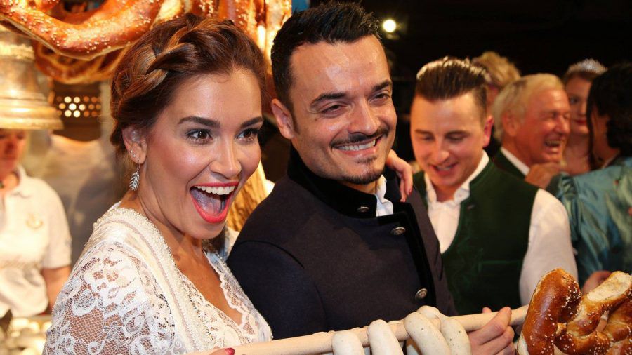 Jana Ina und Giovanni Zarrella sowie Andreas Gabalier mischten sich im Jahr 2017 unter die Gäste bei der legendären Weißwurst-Party (ili/spot)