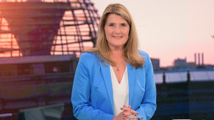 ARD-Hauptstadtstudioleiterin Tina Hassel spricht im "Brennpunkt" unter anderem mit SPD-Kanzlerkandidat Olaf Scholz. (wag/spot)