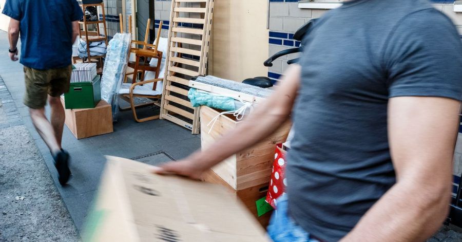 Wer für den Job umzieht, kann die Ausgaben steuerlich geltend machen. Nun gelten höhere Pauschalen.