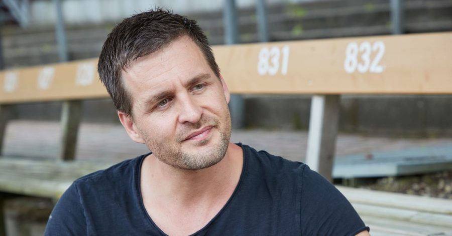 Der Sänger und Schauspieler Alexander Klaws wird 38.