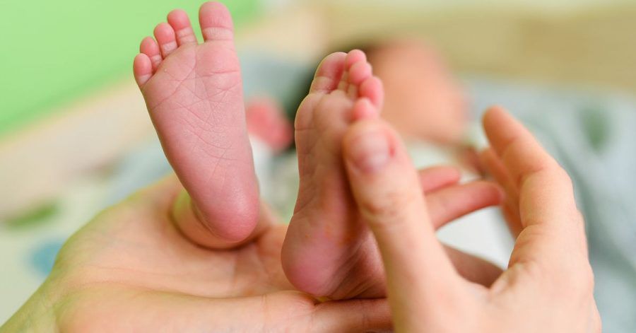 Babys kann eine Infektion mit dem RS-Virus stark zu schaffen machen.