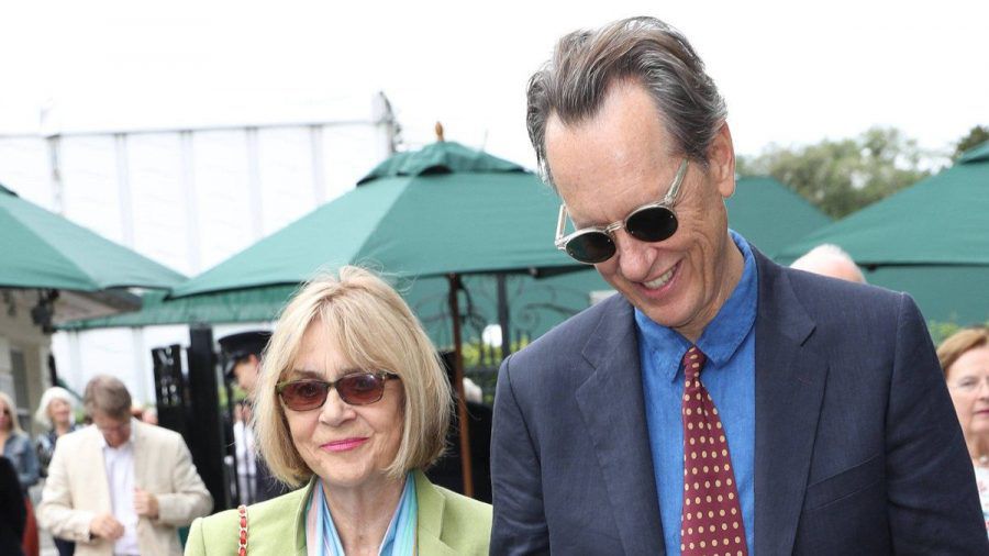 Richard E. Grant und seine Ehefrau Joan Washington im Jahr 2019. (wue/spot)