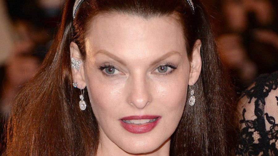 Linda Evangelista beklagt verpfuschte Schönheits-OP