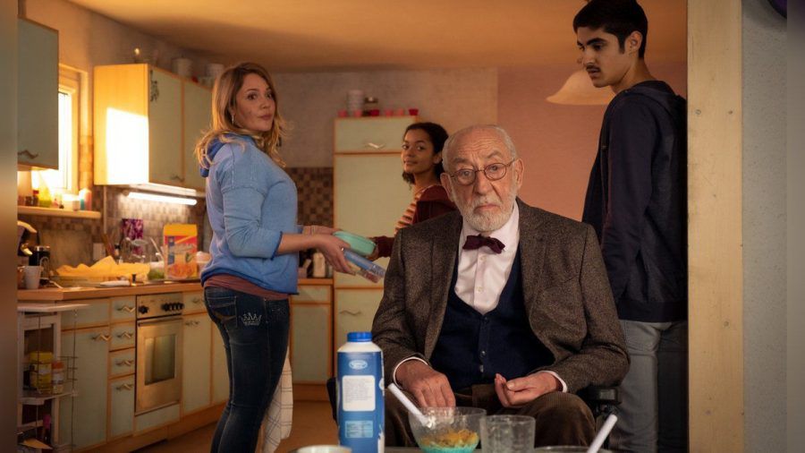 Der Ausstrahlungstermin für die Serienadaption "Mein Freund, das Ekel" wird nach hinten verschoben. (mia/spot)