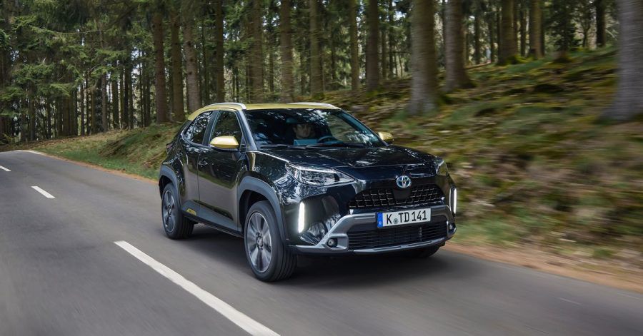 Mit dem Cross hat Toyota aus dem Yaris einen kleinen Abenteurer gemacht, der sogar mit Allrad zu haben ist.