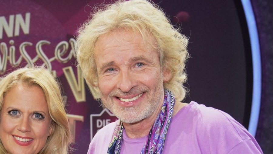 Thomas Gottschalk klärt nach der RTL-Unterhaltungsshow "Denn sie wissen nicht, was passiert" in Sachen Verlobungsring auf. (ili/spot)