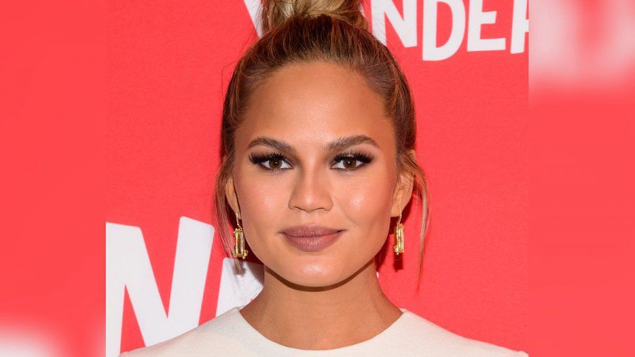 Chrissy Teigen will vom Alkohol loskommen. (ili/spot)