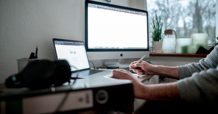Keine Spur von Lagerkoller: Einer Umfrage zufolge würden 20 Prozent der Arbeitnehmer versuchen den Arbeitgeber zu wechseln, sollten sie nach Auslaufen der Corona-Maßnahmen zurück ins Büro müssen.