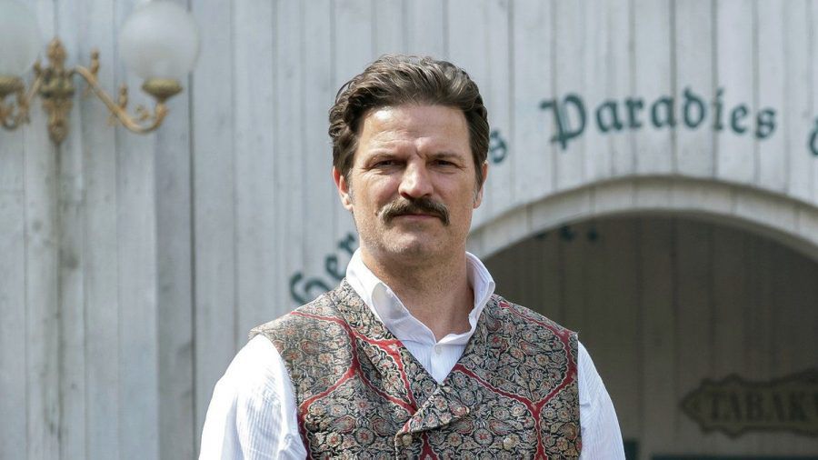 Mišel Mati?evi? in "Oktoberfest 1900": Er ist als "Bester Schauspieler" nominiert, die Produktion als "Bester Mehrteiler". (wue/spot)