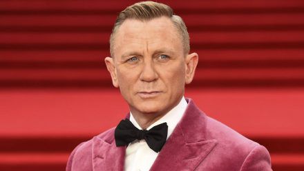Daniel Craig schwer erleichtert bei "Bond"-Premiere