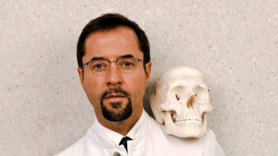 Jan Josef Liefers spielt seit 2002 Prof. Dr. Dr. Karl-Friedrich Boerne. (ili/spot)