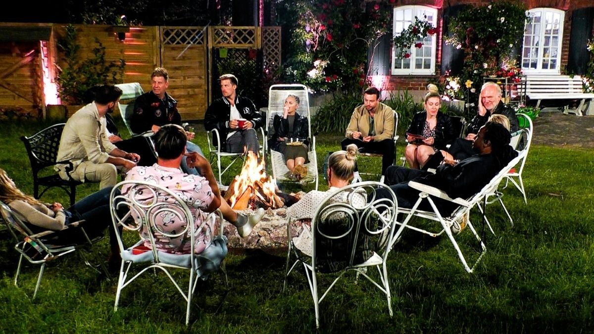 Sommerhaus der Stars: Riesiges Eifersuchsdrama wegen Mola und die ersten Tränen