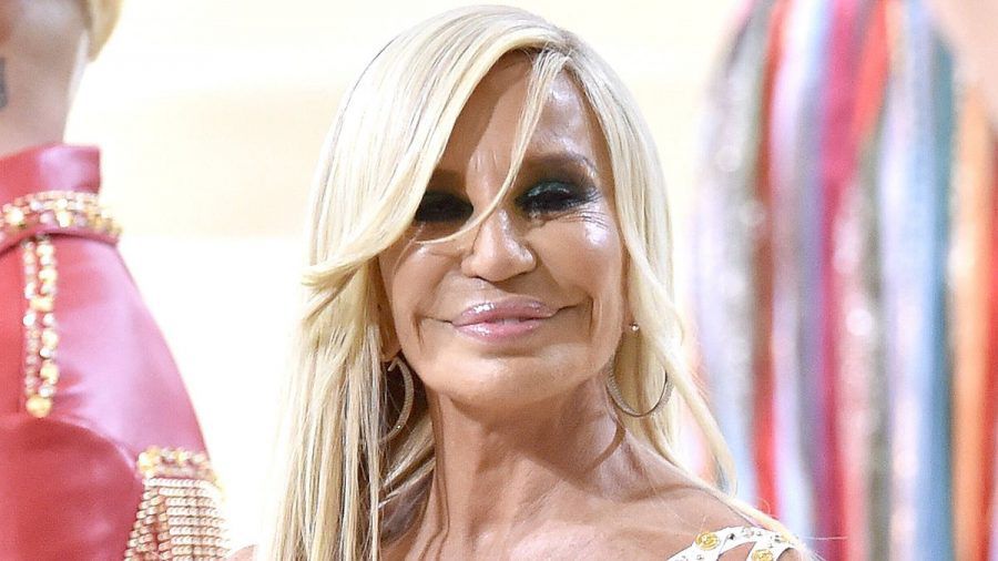 Donatella Versace: Im Entzug hatte sie Angst vor frittiertem Essen