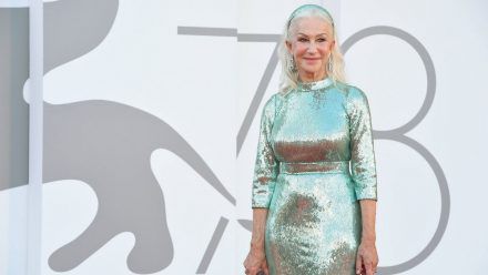 Filmfestspiele in Venedig: Helen Mirren strahlt mit den jungen Stars um die Wette