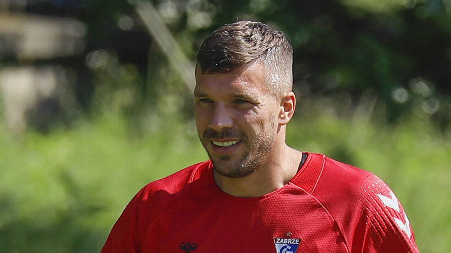 Lukas Podolski nach Corona-Erkrankung noch nicht ganz erholt?