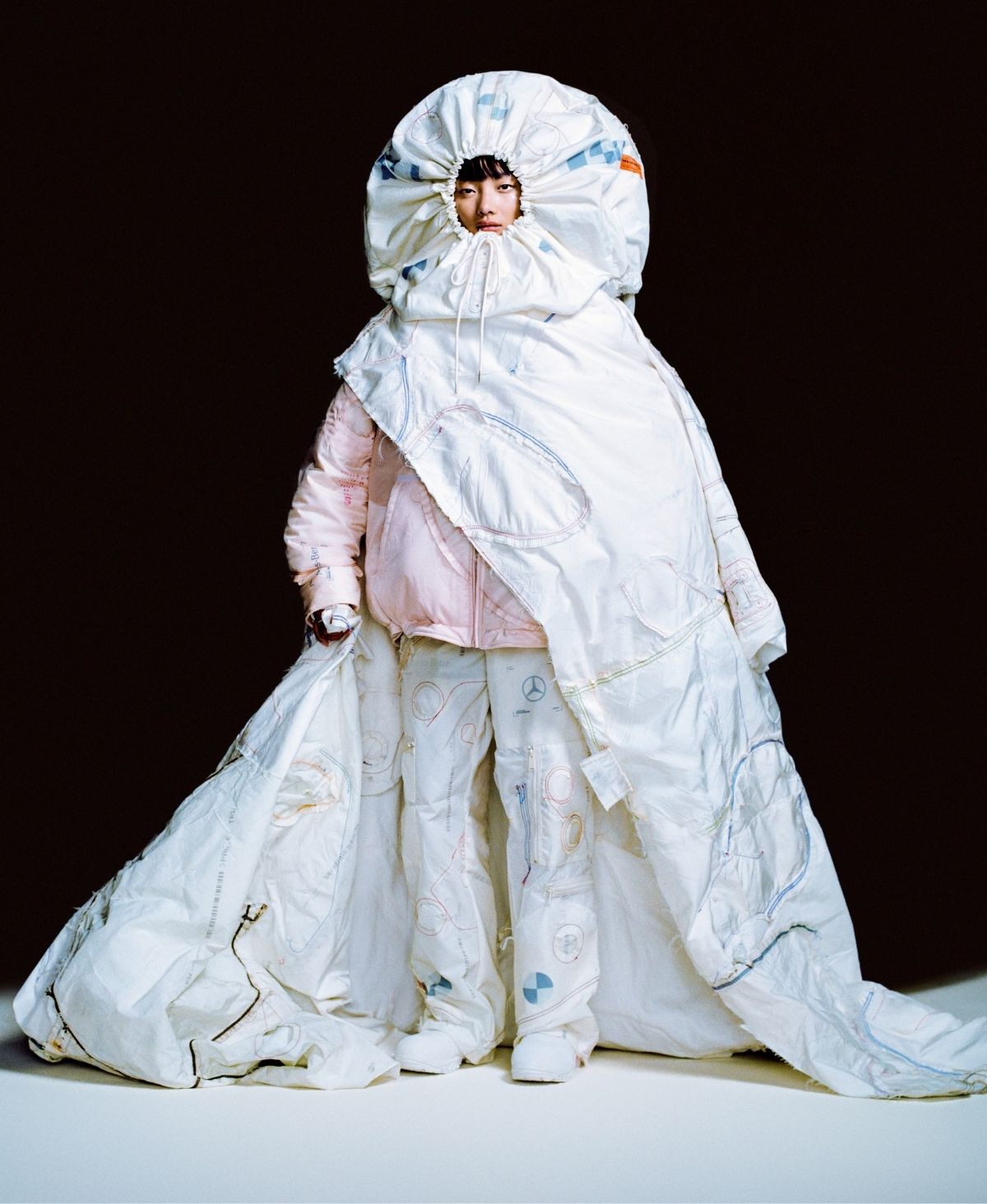 Mercedes-Benz x Heron Preston entwerfen aufblasbare Airbags zum anziehen