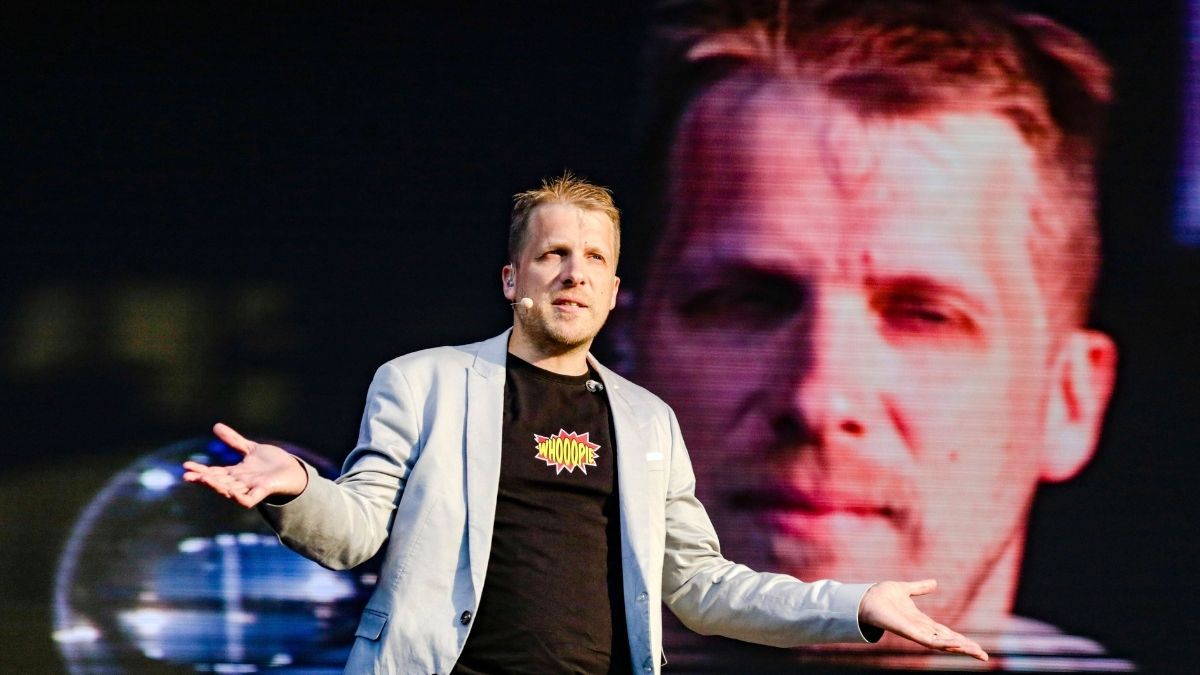 „Bratpfanne des Monats“: Oliver Pocher gegen den Rest der Welt" class="size-full wp-image-992853