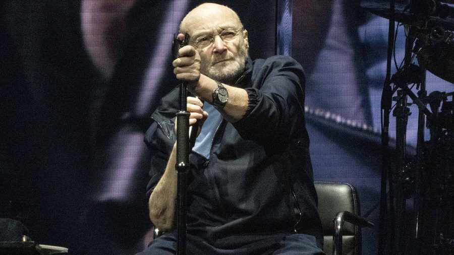 Letzte Tour: Phil Collins im Rollstuhl, sein Sohn hinterm Schlagzeug