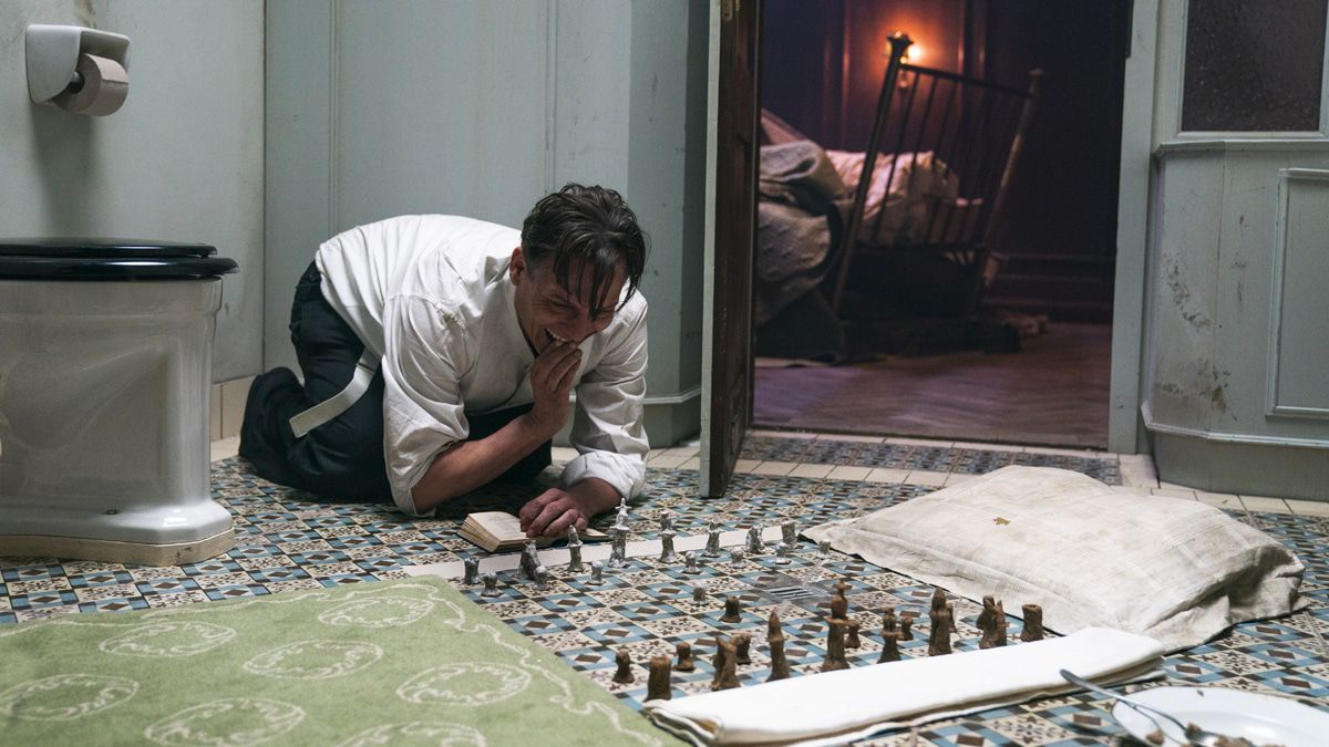 Filmkritik "Schachnovelle": Oliver Masucci als ehemaliger Gefangener der Gestapo