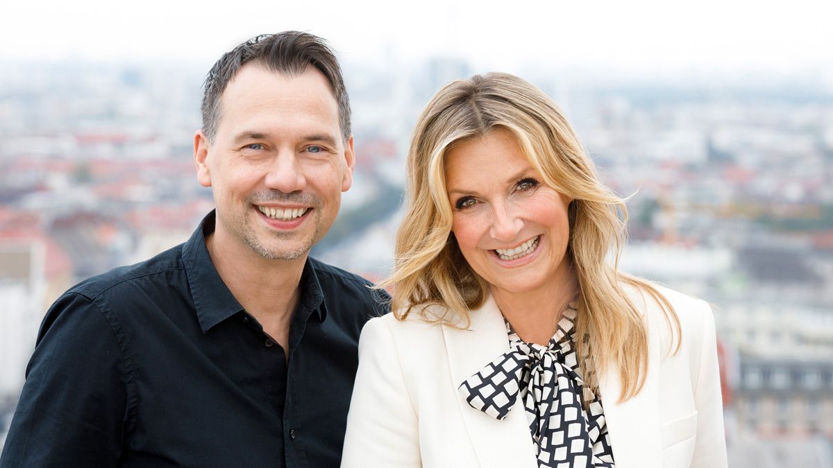 "Riverboat Berlin": Freitag Premiere mit Sebastian Fitzek und diesen Gästen