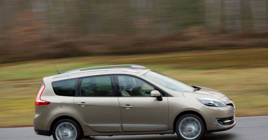 Mit dem Scénic hält Renault einen Van mit bis zu sieben Sitzen im Programm.