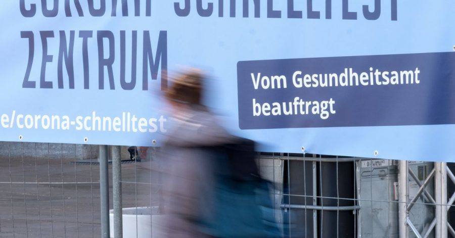 Die bundesweite Sieben-Tage-Inzidenz steigt erneut deutlich an.