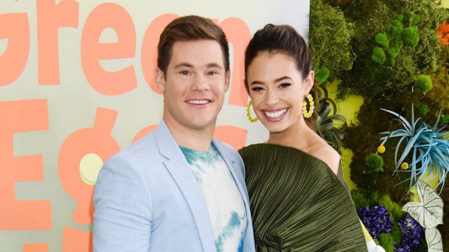 "Pitch Perfect"-Star Adam DeVine und Chloe Bridges haben geheiratet. (ili/spot)