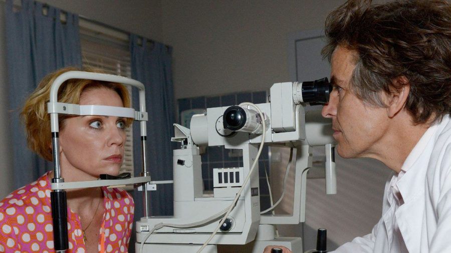 "GZSZ": Yvonne erhält von ihrem Arzt Dr. Vancik eine niederschmetternde Diagnose. (cg/spot)