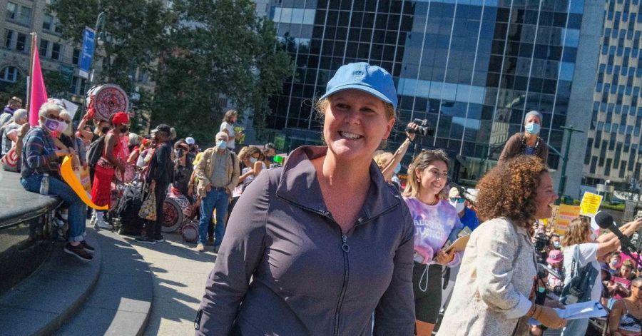 Schauspielerin und Komikerin Amy Schumer bei einer Demo für das Abtreibungsrecht.