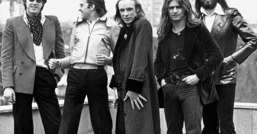 Bryan Ferry (l-r), Andy Mackay, Bryan Eno, Paul Thompson und Phil Manzanera von der britischen Band Roxy Music.