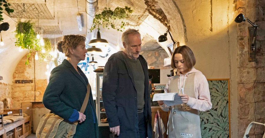 Anna Janneke (Margarita Broich, l), Paul Brix (Wolfram Koch) und Nellie «Luna» Kunze (Lena Urzendowsky) in einer Szene des Frankfurter «Tatorts».