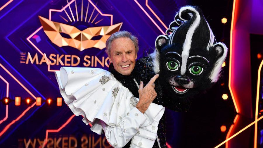 "The Masked Singer": Dieser Sänger steckte im Stinktier-Kostüm