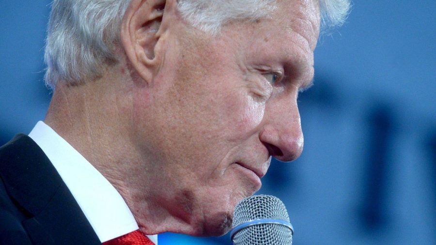 Bill Clinton befindet sich wegen einer Infektion derzeit in einem kalifornischen Krankenhaus. (wue/spot)
