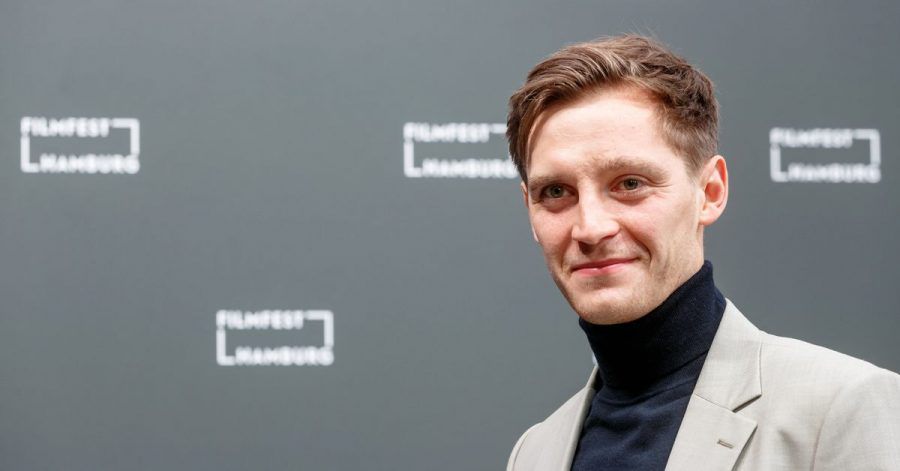 Der Schauspieler Jonas Nay ist in dem Netflix-Film «Du Sie Er & Wir» zu sehen.