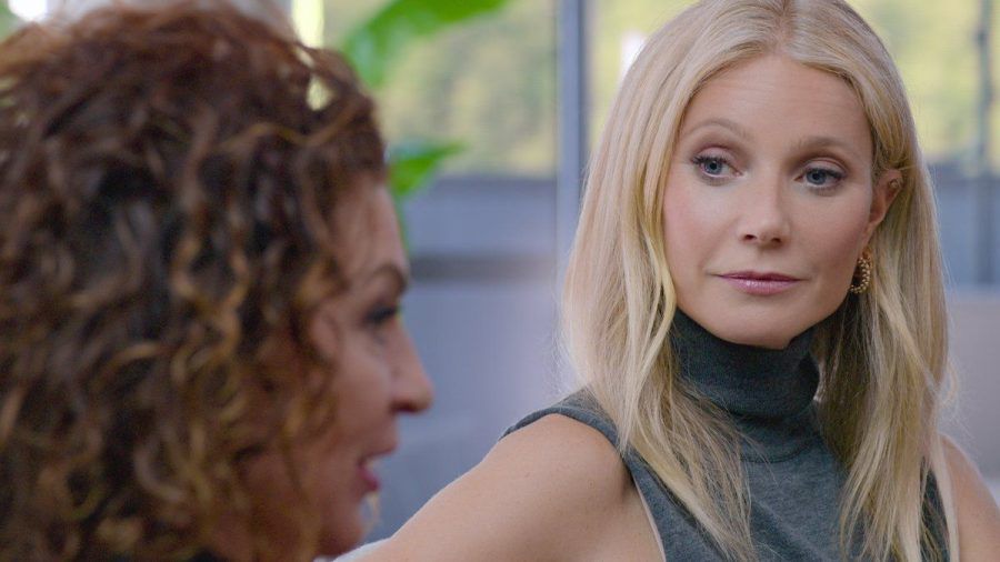 Gwyneth Paltrow (r.) mit Therapeutin Michaela Boehm. (smi/spot)