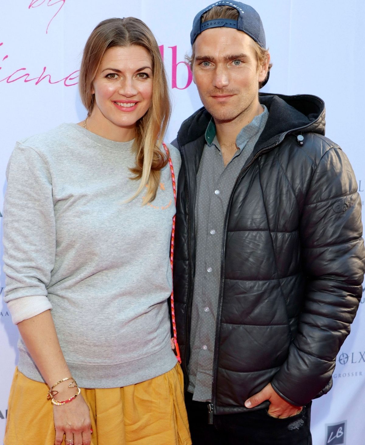 Nina Bott will eine Babysitterin, weil sie "es nicht mehr alleine schafft"