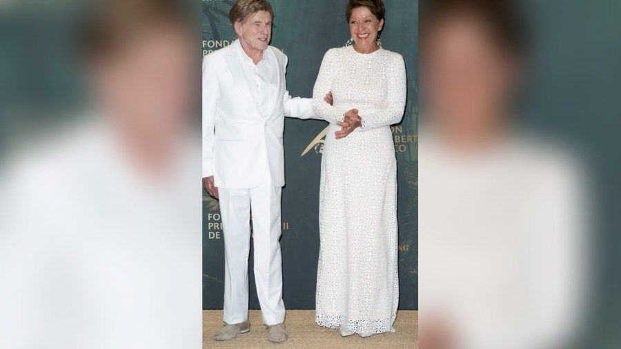 Robert Redford ist seit 2009 in zweiter Ehe mit der deutschen Künstlerin Sibylle Szaggars verheiratet. (eee/spot)