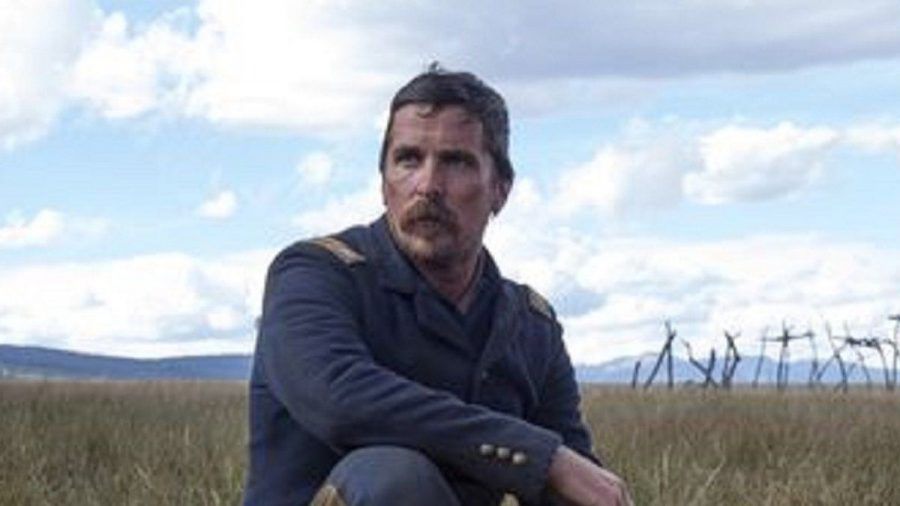 Armee-Offizier Joseph J. Blocker (Christian Bale) hadert mit seinen Befehlen von ganz oben. (stk/spot)