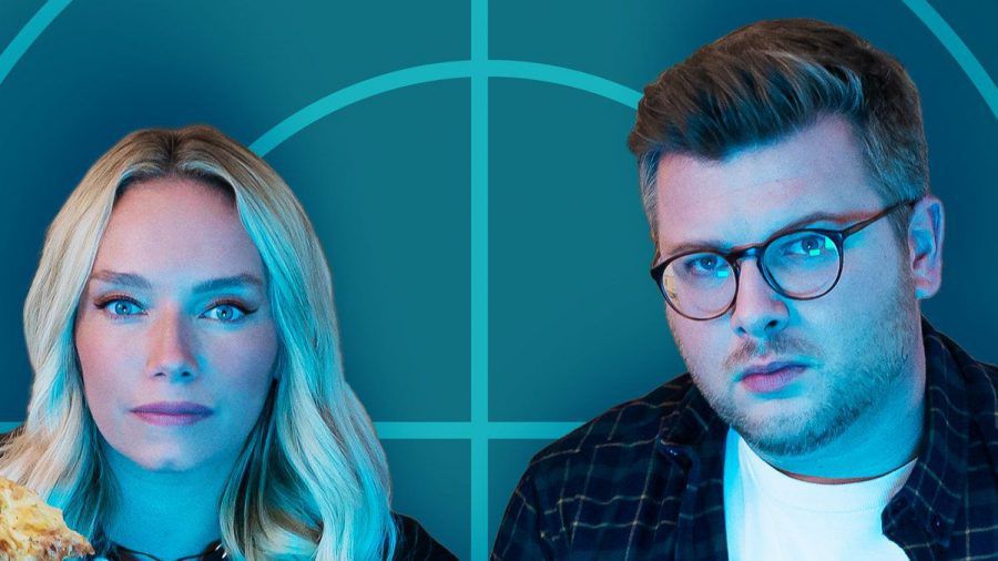 Visa Vie und Philipp Fleiter präsentieren "Sonntag 20:15 Uhr - Der Podcast zu Tatort und Polizeiruf". (wue/spot)