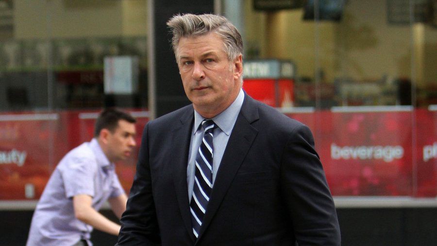 Alec Baldwin trauert um die Kamerafrau und seine "Freundin" Halyna Hutchins. (eee/spot)