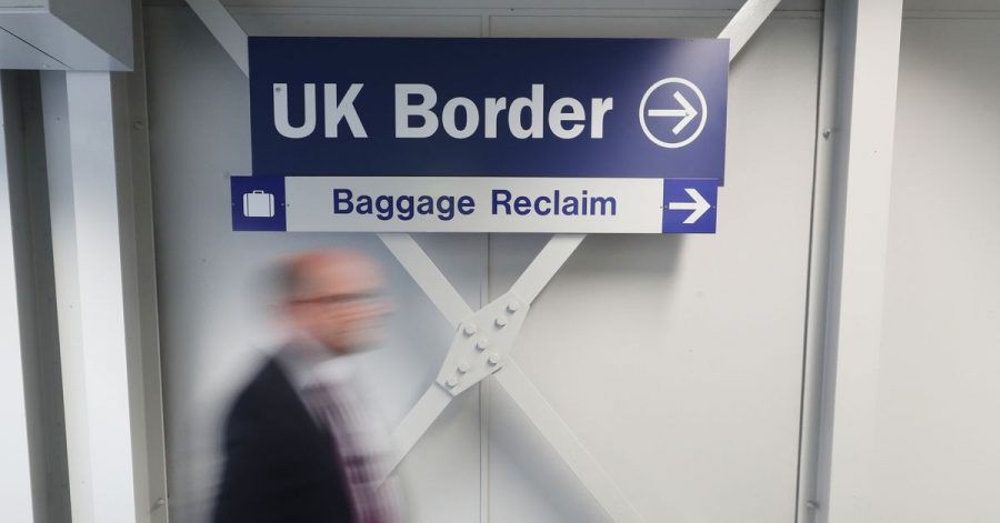 Bei der Einreise nach England ist für vollständig Geimpfte eine weitere Hürde gefallen. Statt eines teuren PCR-Tests ist seit Sonntag nur noch ein Schnelltest notwendig.