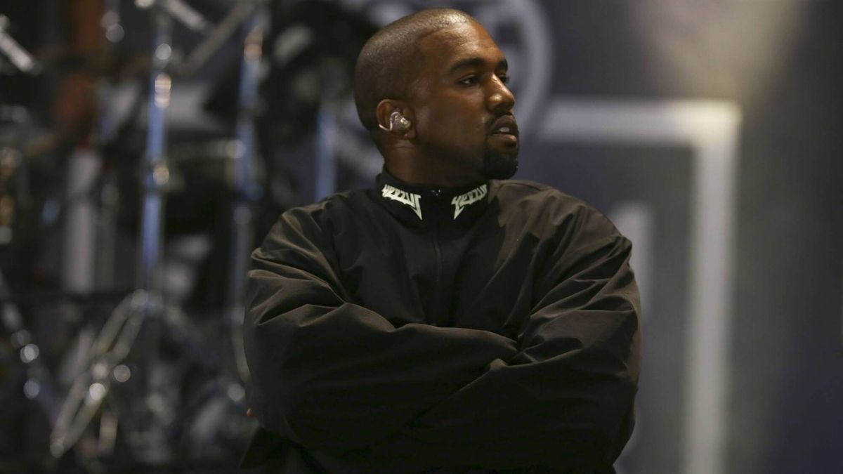 Kanye West verpasst seinen Flug in Berlin und geht shoppen