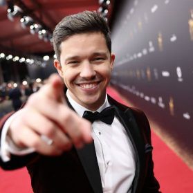 Nico Santos’ Vermögen: So viel verdient der „Rooftop“-Sänger