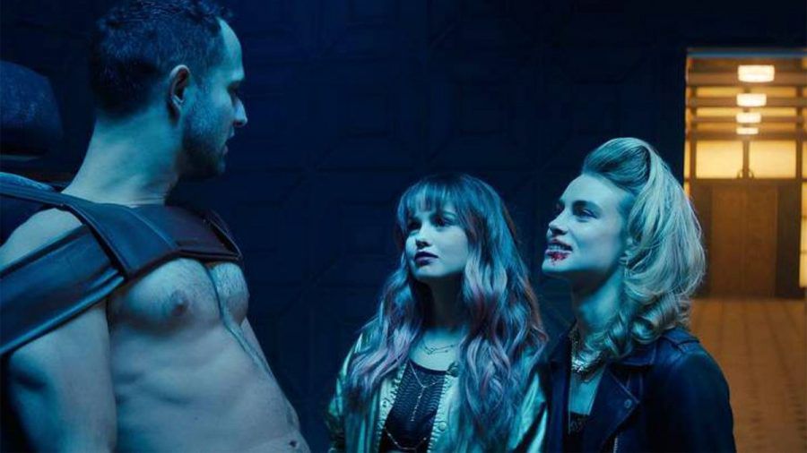 Horrorfilm „Night Teeth": Megan Fox & Co als sexy Vampirinnen