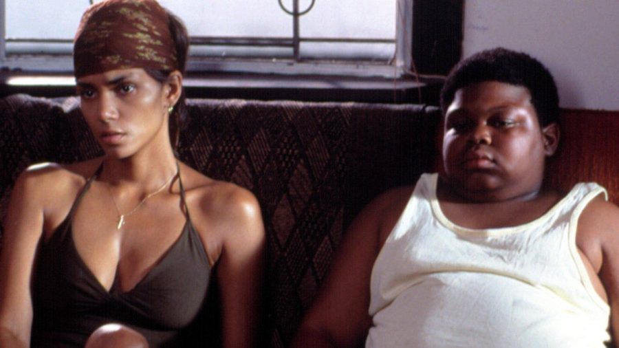 Halle Berry an der Seite von Film-Sohn Coronji Calhoun Sr. in "Monster's Ball". (stk/spot)