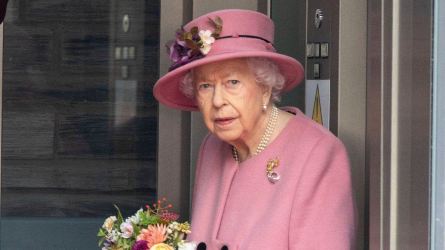 Queen Elizabeth II. soll zwei Lieblingsgesprächspartner am Telefon haben. (stk/spot)