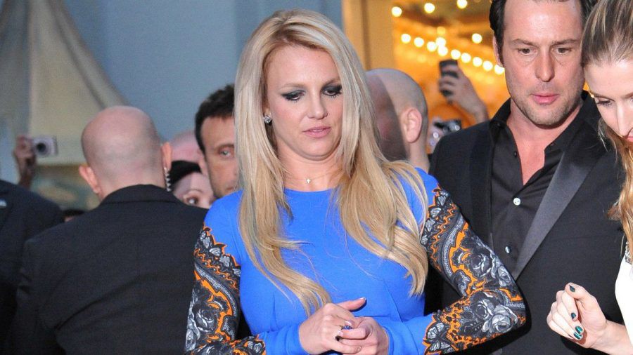 Wurde Britney Spears von der Firma ihrer ehemaligen Managerin strategisch überwacht? (wag/spot)